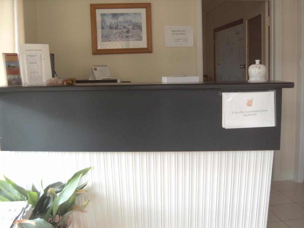 Travellers Rest Motel バーンズデール エクステリア 写真