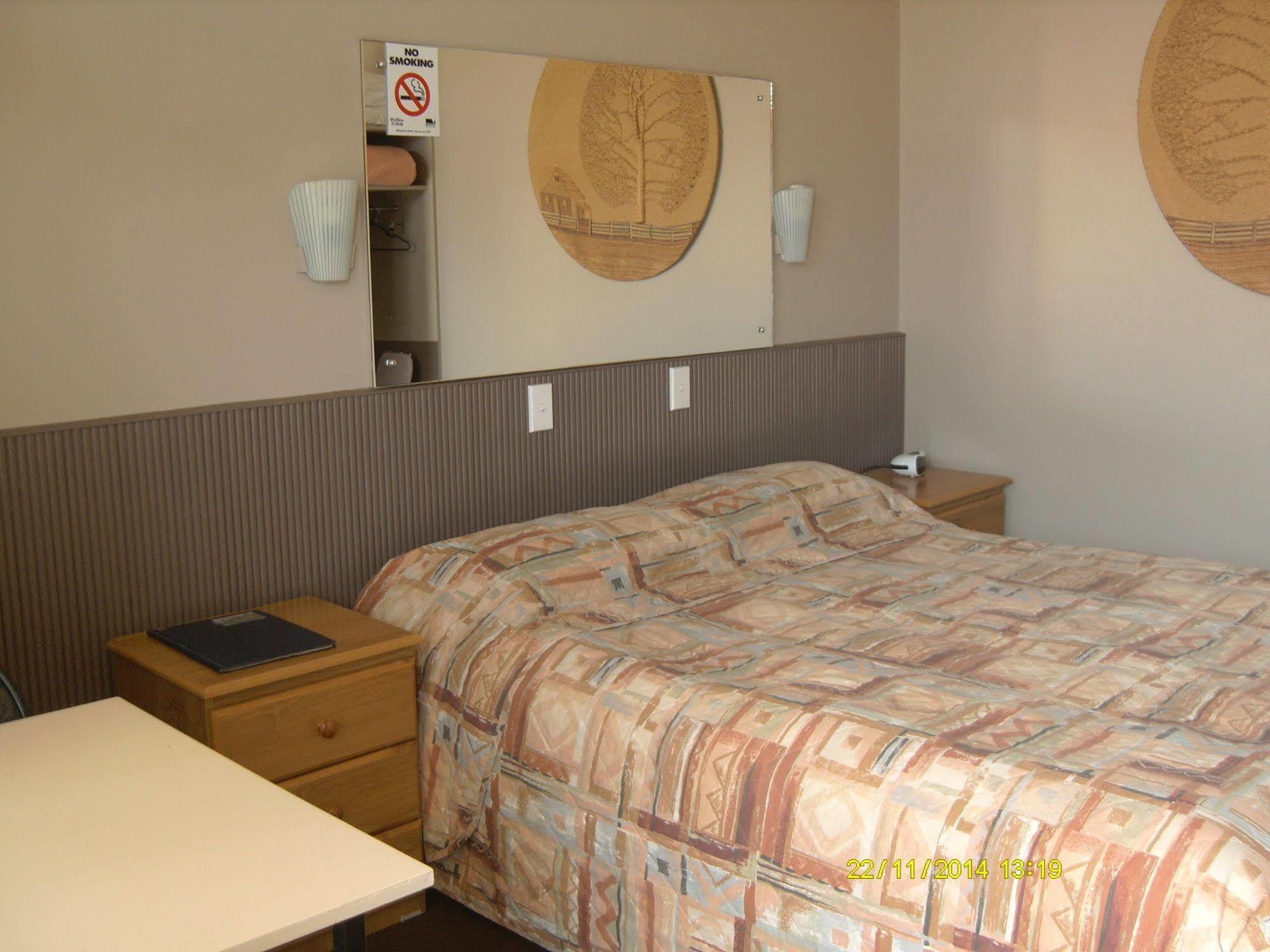 Travellers Rest Motel バーンズデール エクステリア 写真